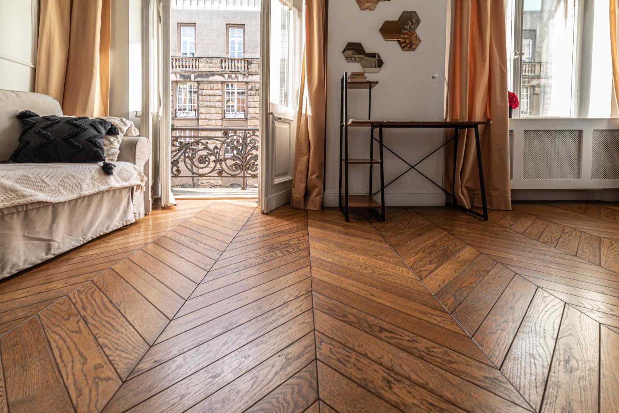 Appartement Modern Loft With Balcony Next To Mariott -600mbps Wifi *