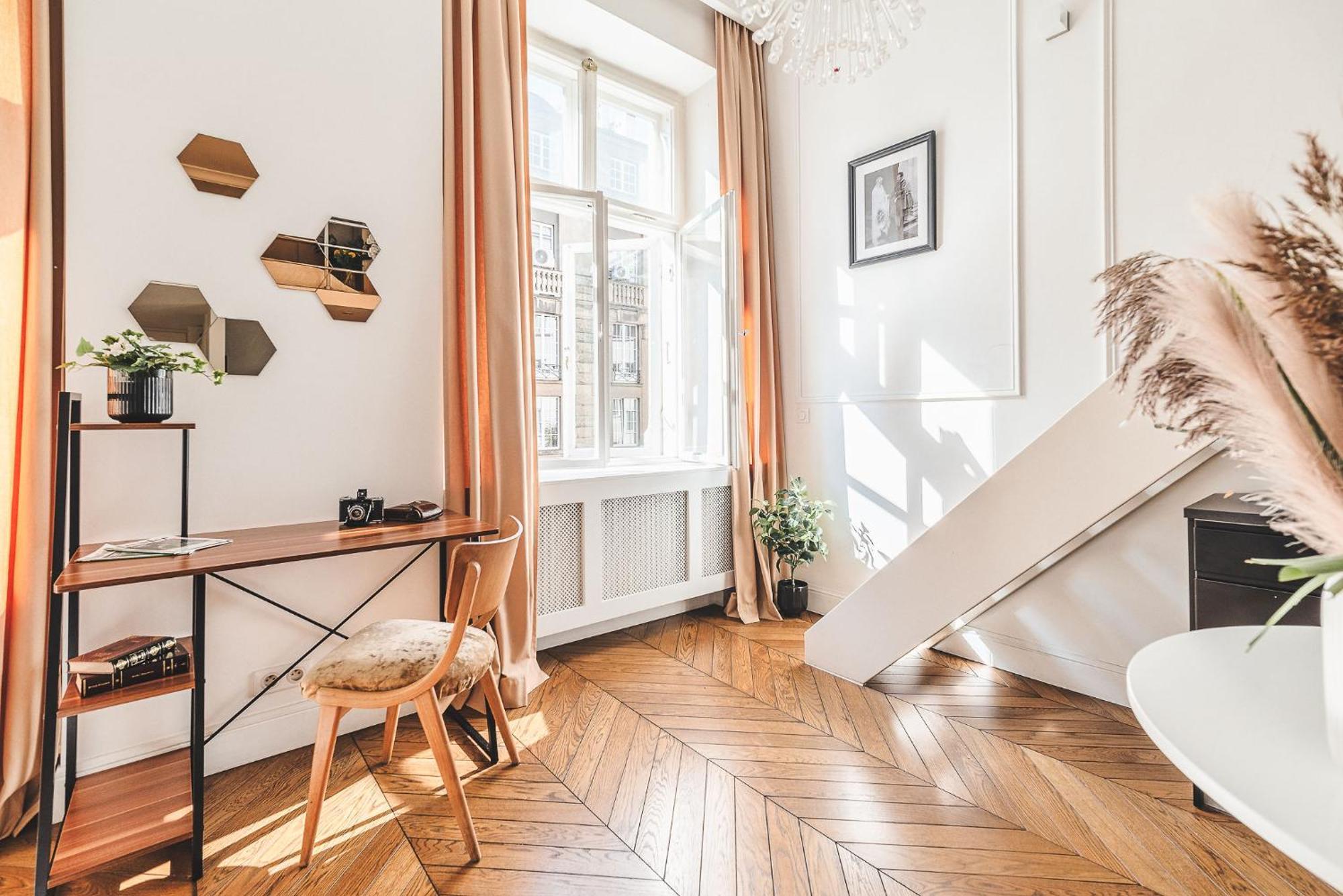 Appartement Modern Loft With Balcony Next To Mariott -600mbps Wifi